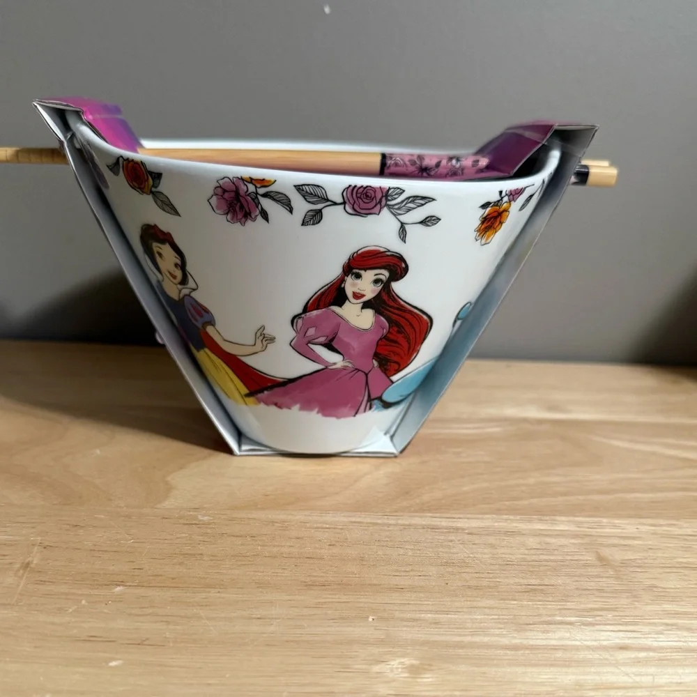 Disney Princess Floral Ramen Bowl with Chopsticks ceramic Tiana Belle Aurora